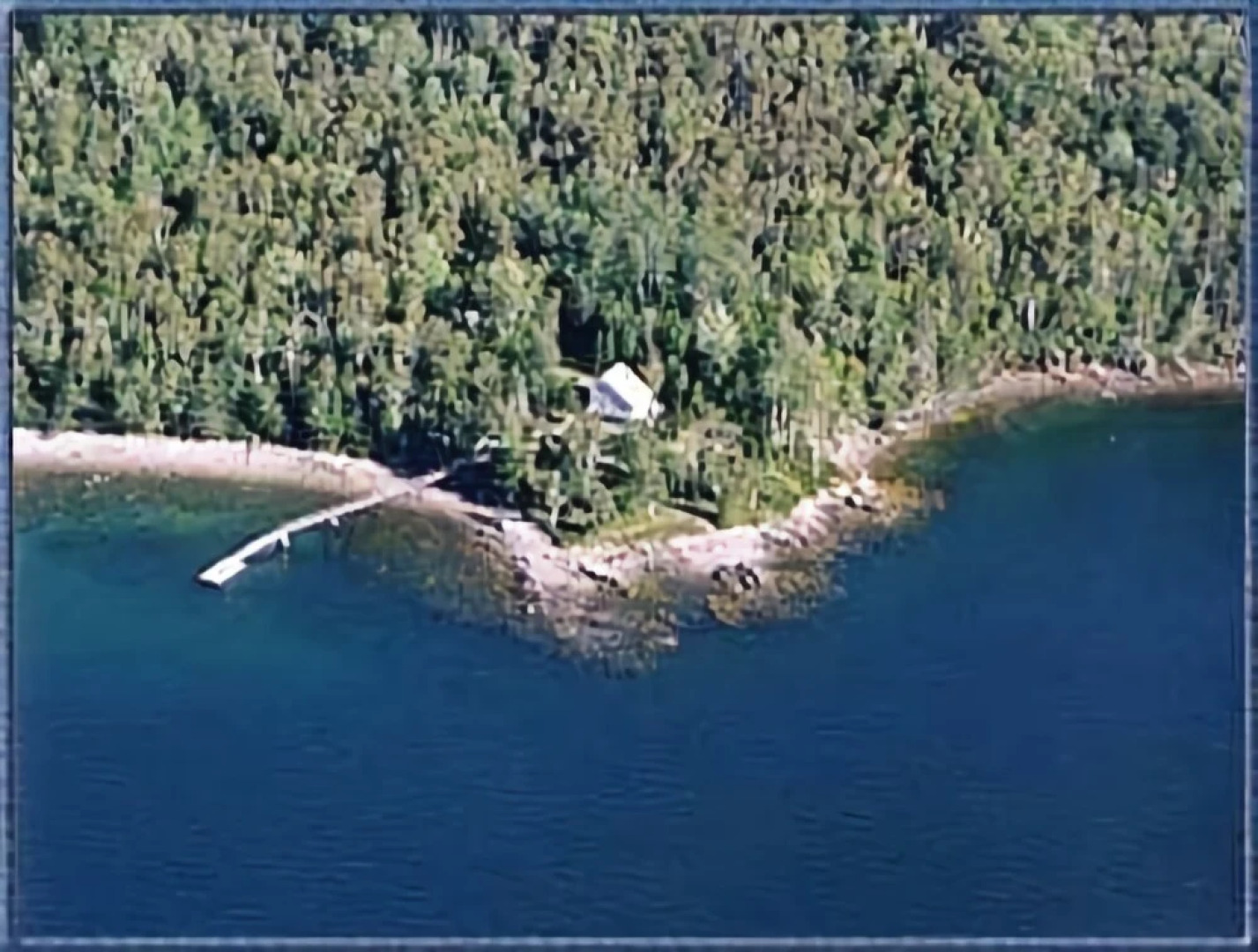 Long Island Deep Cove Cottage - Three Bedroom Home