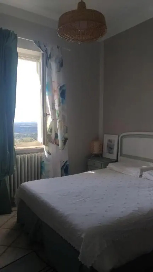 Langhe del Barolo- appartamenti sotto castello di Novello