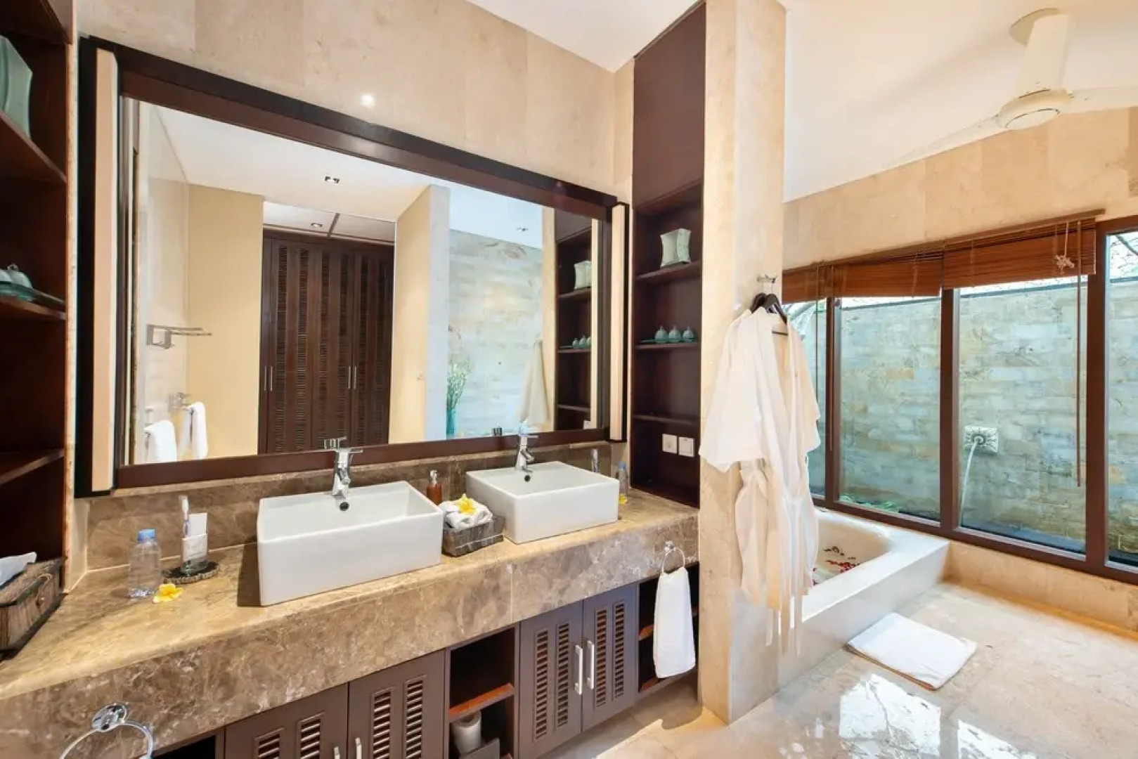 Villa Nagasutra by Nakula