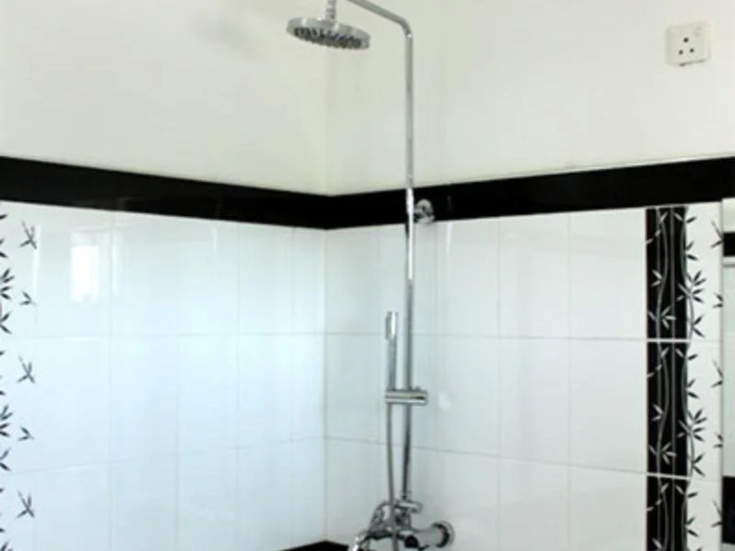 Riseans White Palace