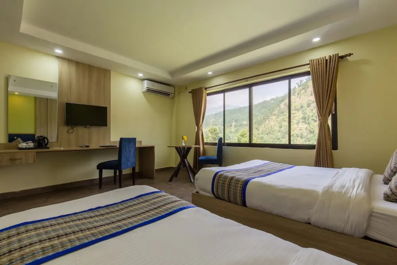 Siddhartha Riverside Resort