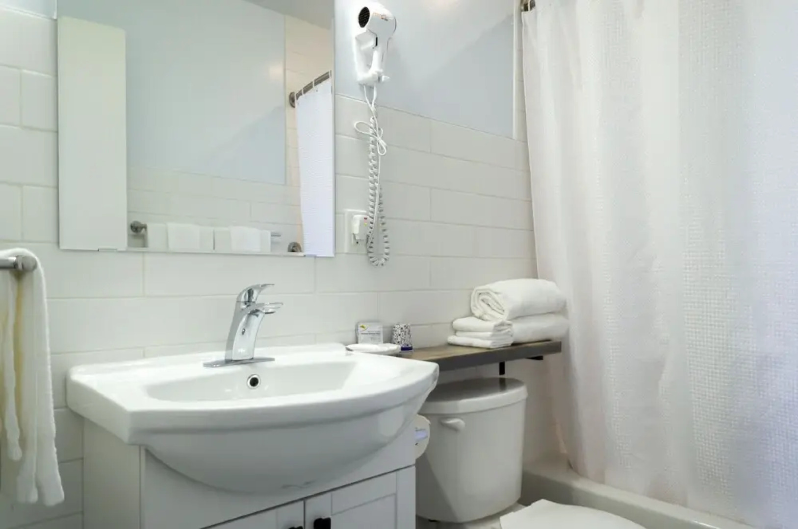 Wayside Motel Manitoulin