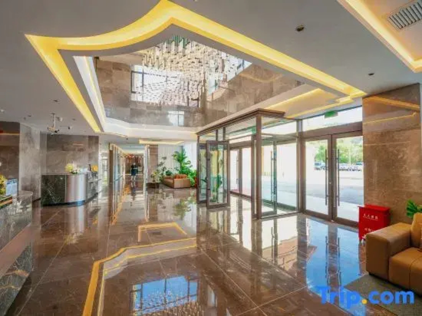 Altai Yunxue International Resort Hotel