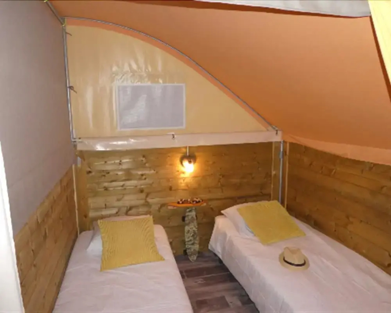 Camping Rives Des Corbieres