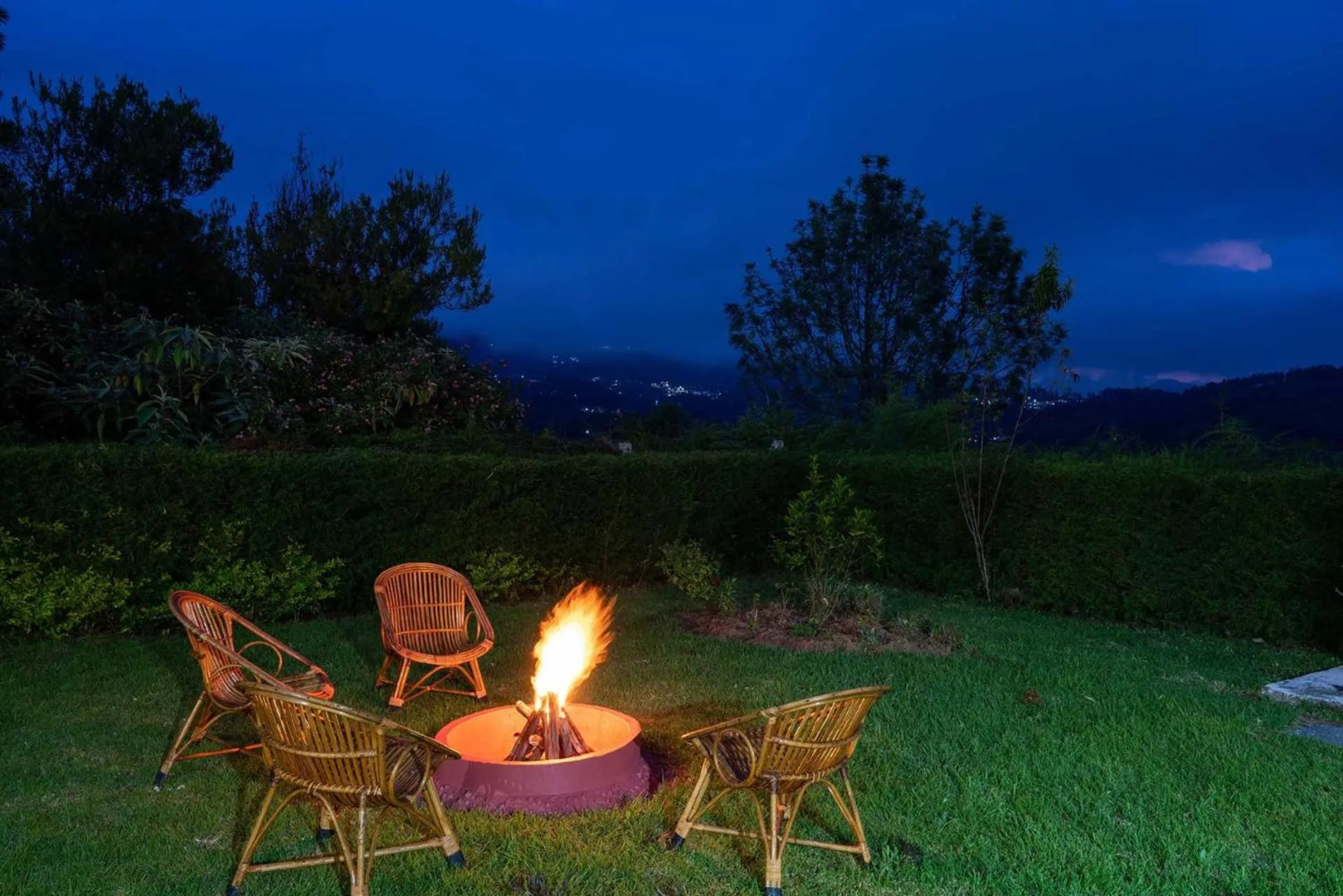 StayVista at Casa Pinnacle