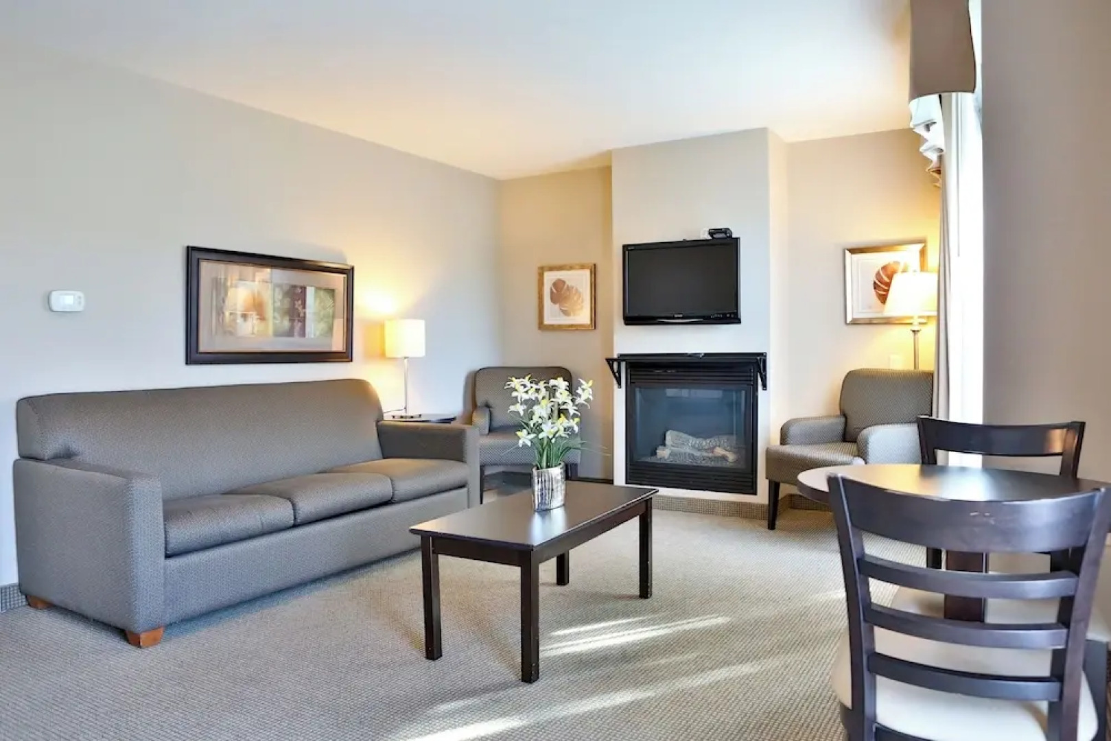 Quality Inn & Suites Le Versailles