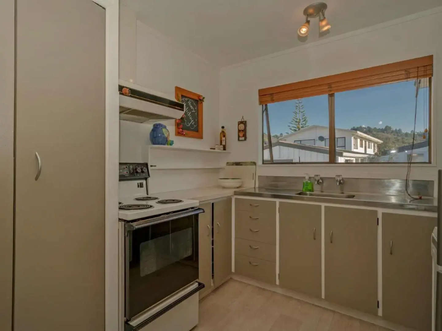 Wonderful Whangamata - Whangamata Holiday Home