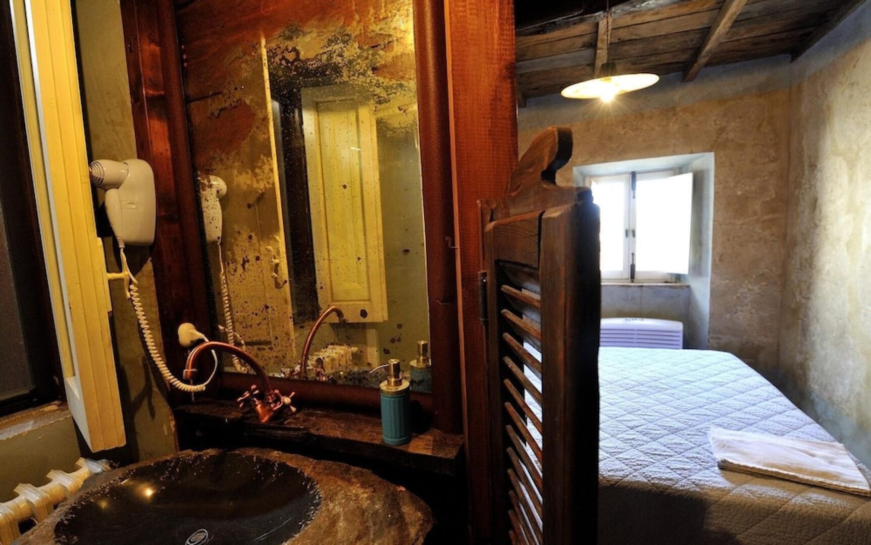 Preta Nera Intera in Giuliano di Roma