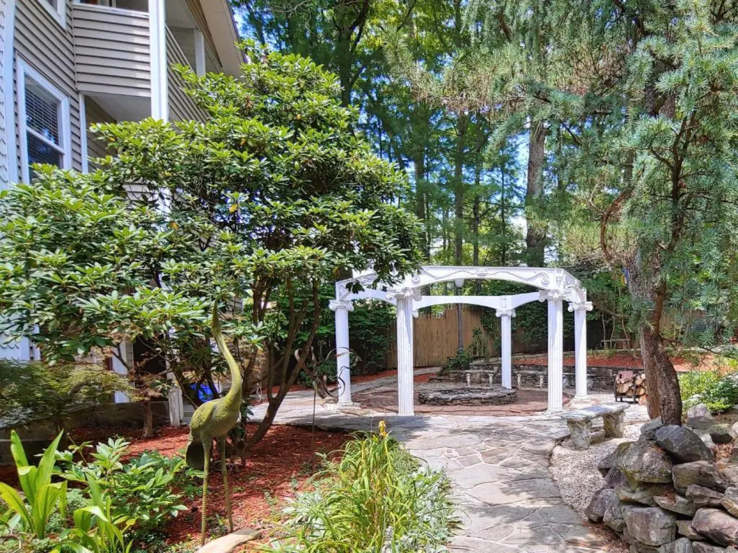 McKinley Edwards Inn