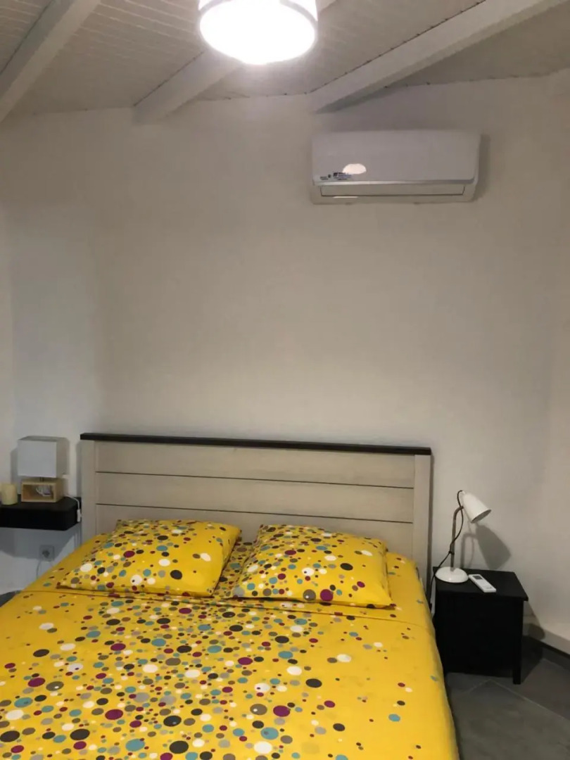 Belcourt1-lit queen size