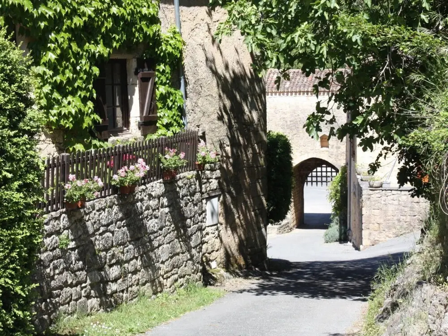 Cosy Holiday Home in Castelnaud-la-chapelle