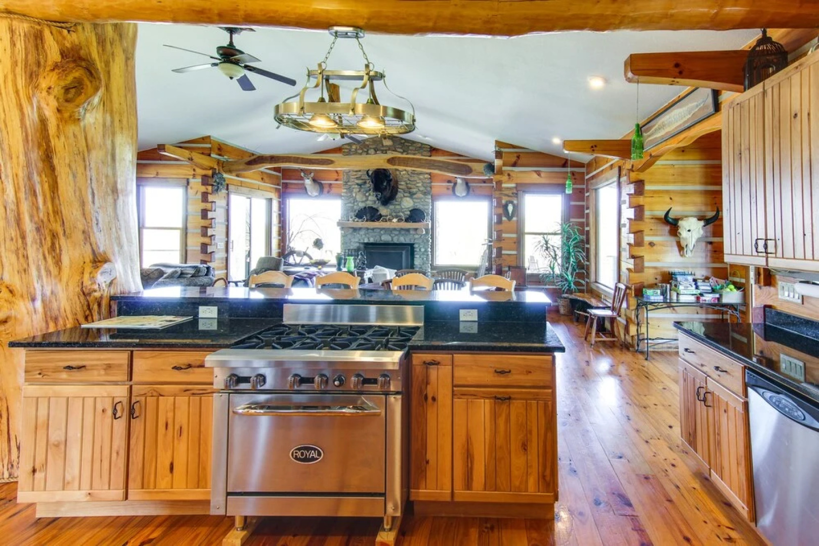 Mountain View & Fire Pit: Rustic Marshall Getaway!