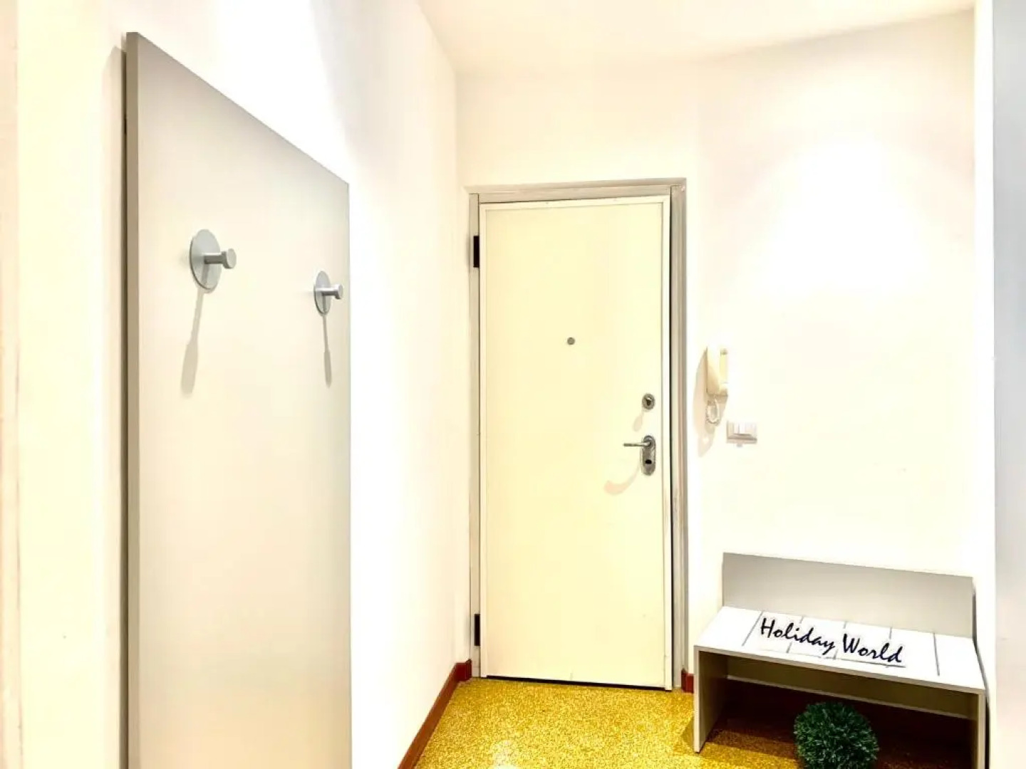 House Nervi 2 by Holiday World