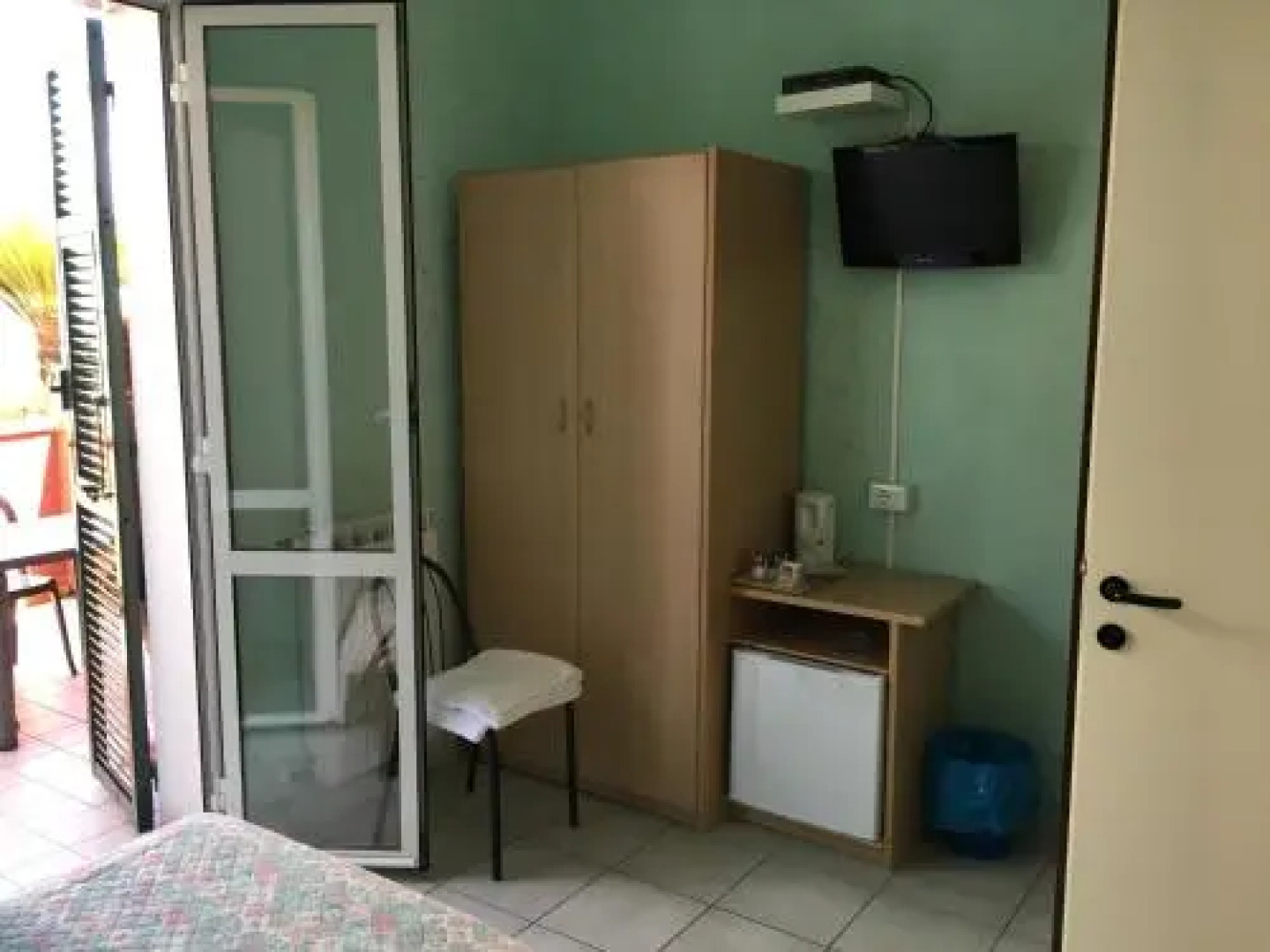 Baia Dei Gabbiani 400s