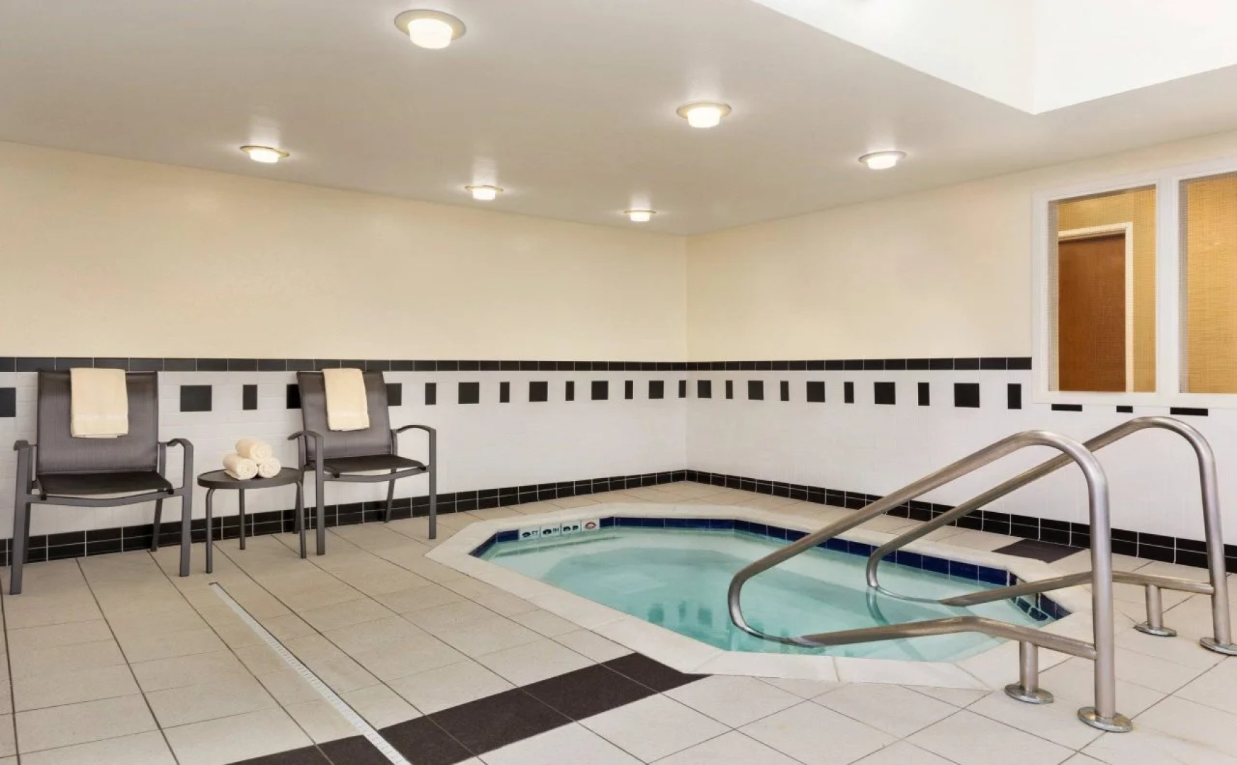 Fairfield Inn & Suites Toledo Maumee