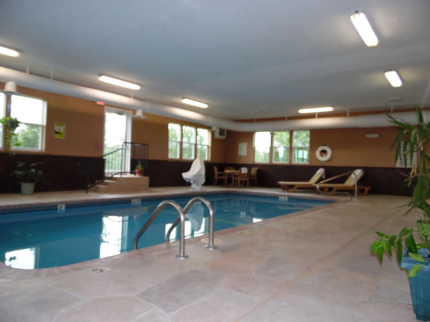 Best Western Teal Lake Inn