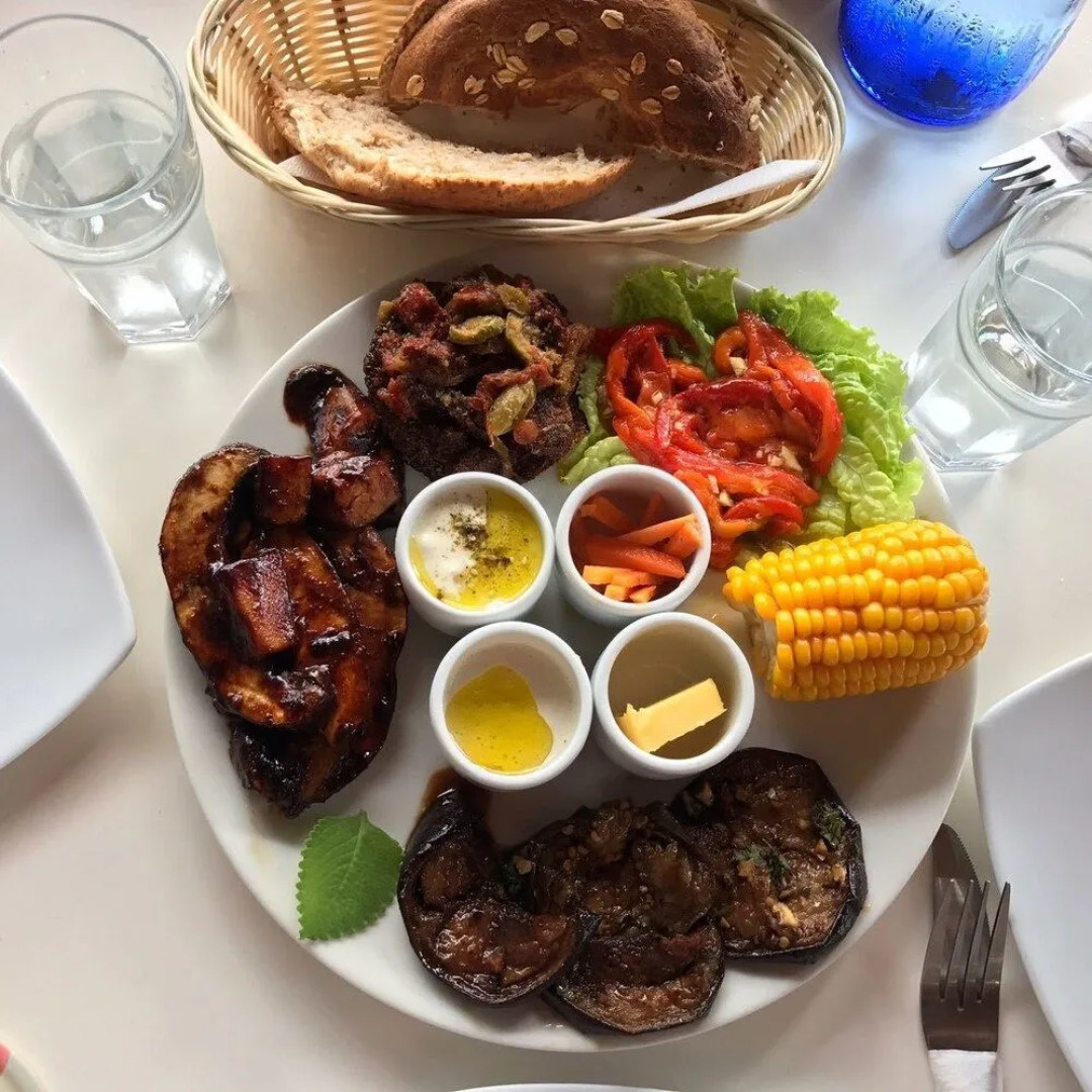 Horizon Ocean View Hotel and Yoga Center