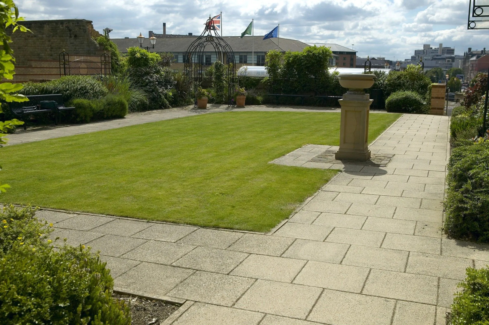 Crowne Plaza Royal Victoria Sheffield (ex Holiday Inn Sheffield)