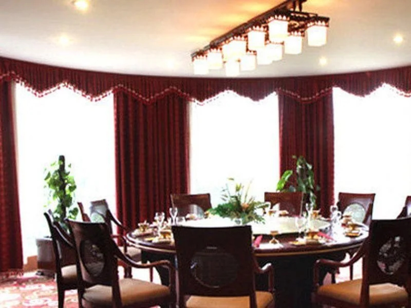 Shushan International Hotel