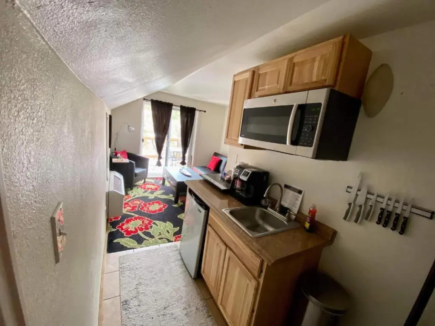 The Green Mountain Falls Lodge