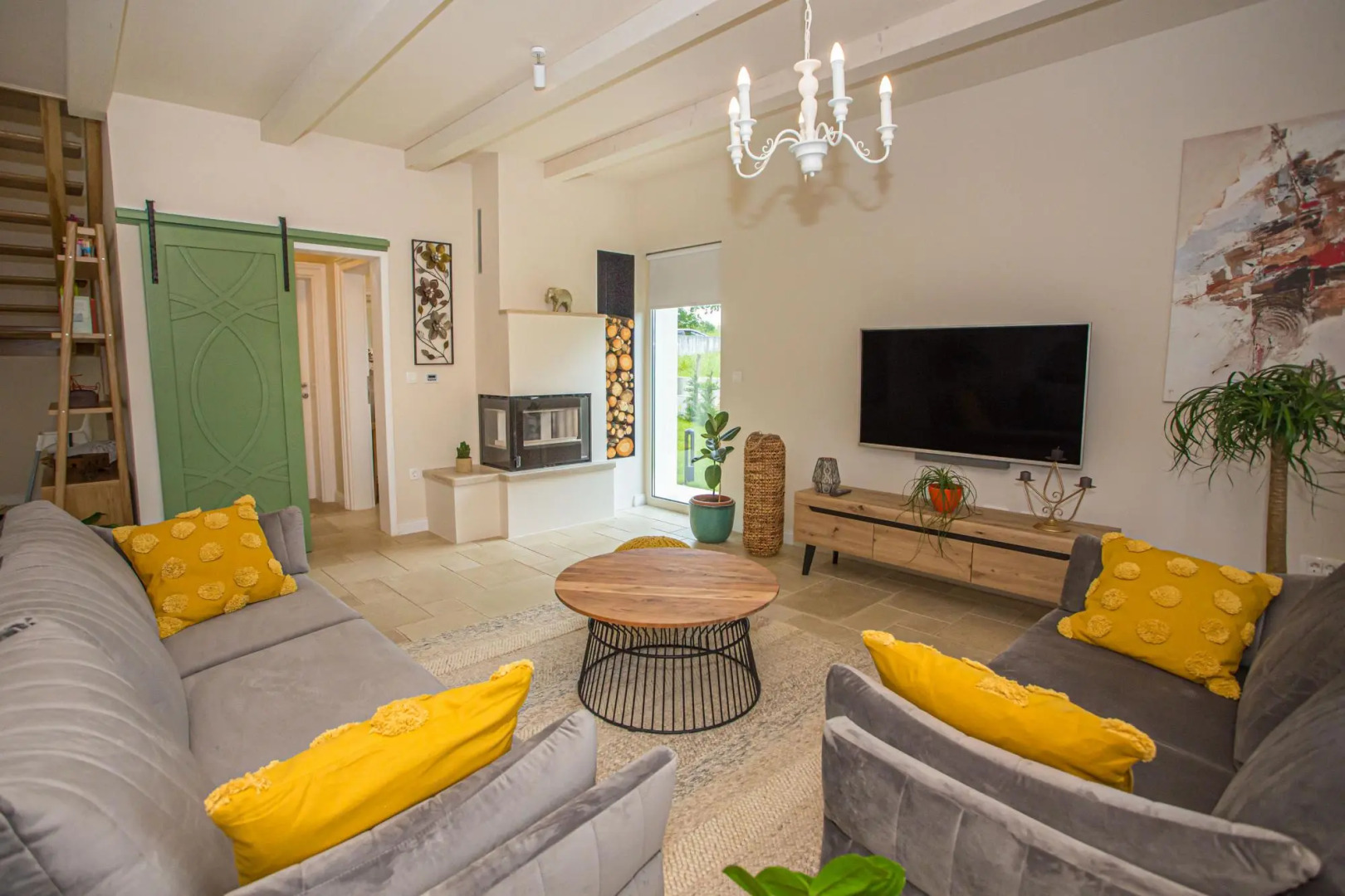 Vita 5 in Visnjan with 4 bedrooms and 4 bathrooms