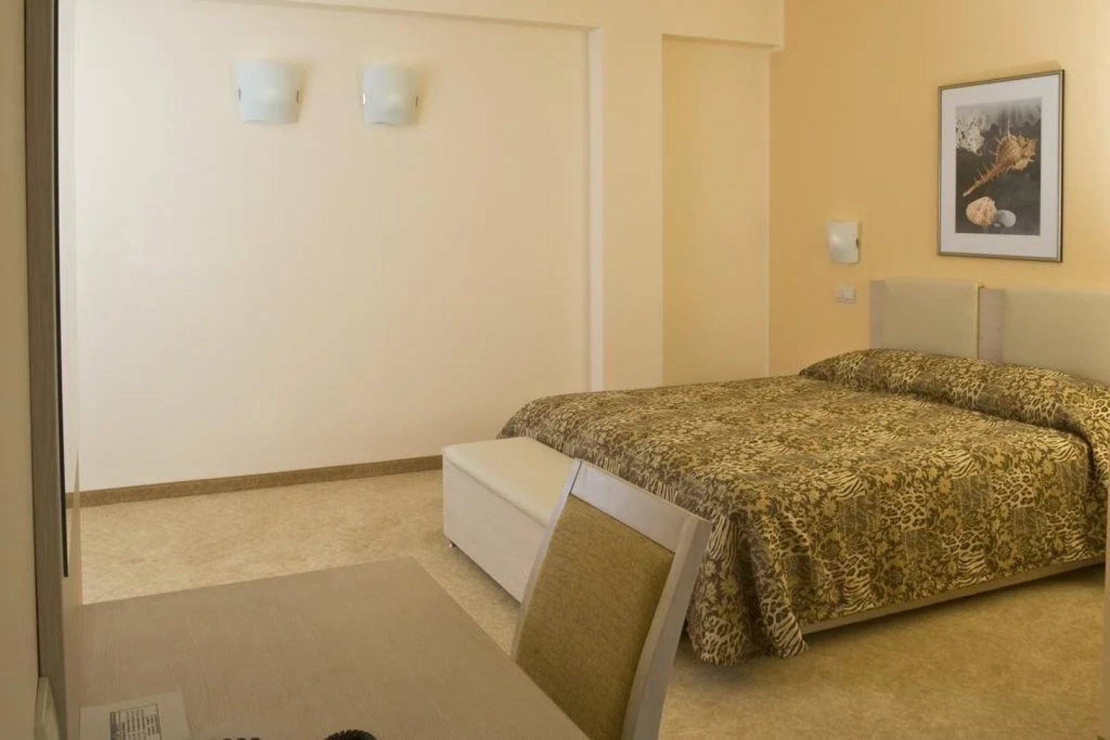 Neven Hotel