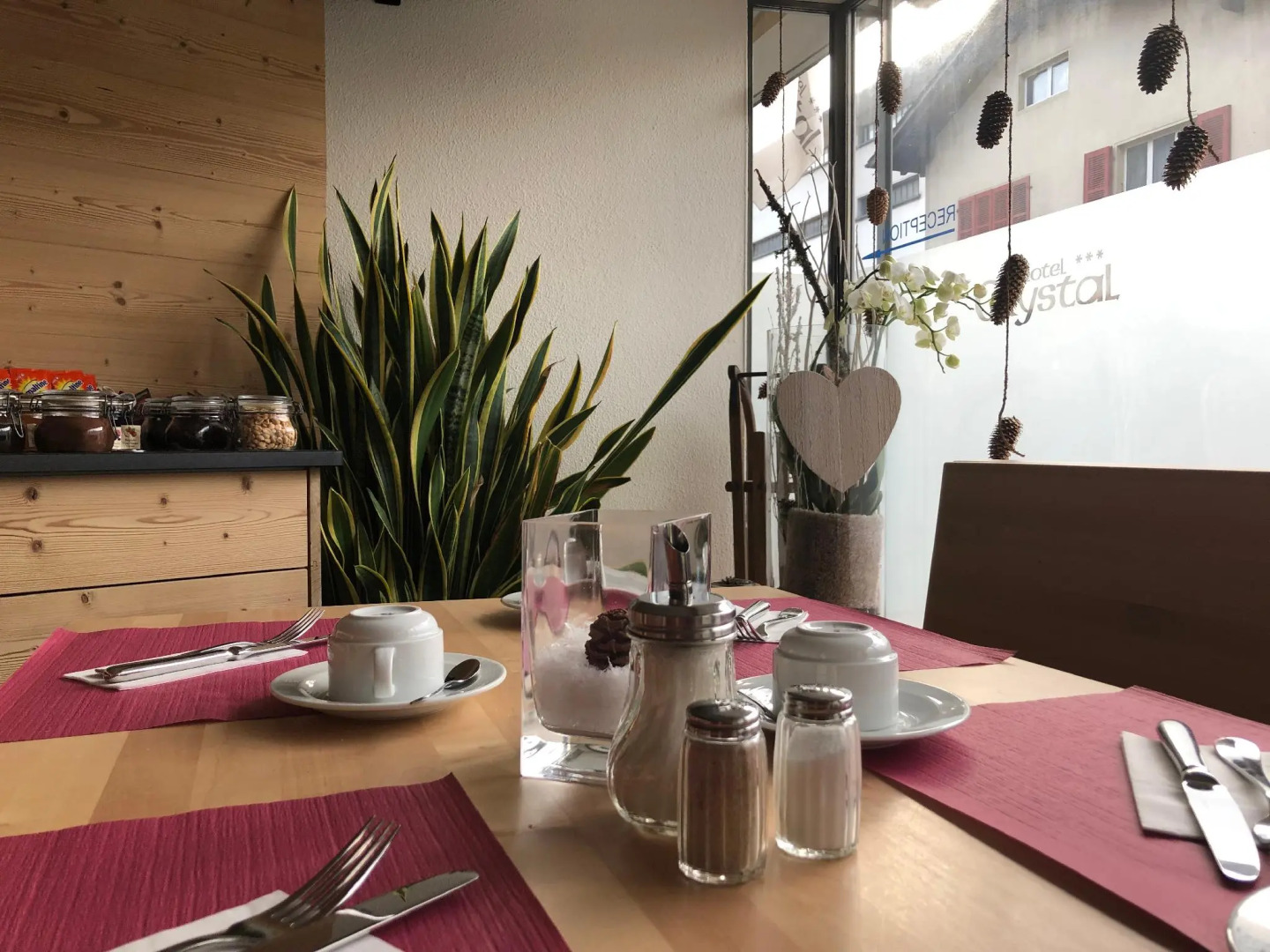 Hotel Crystal
