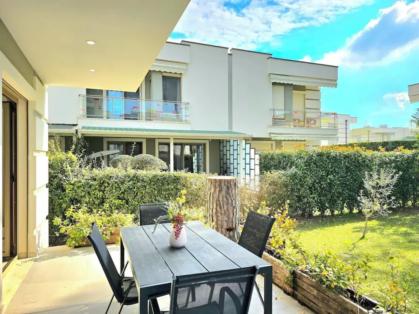 Sunny Beach Apartments 300