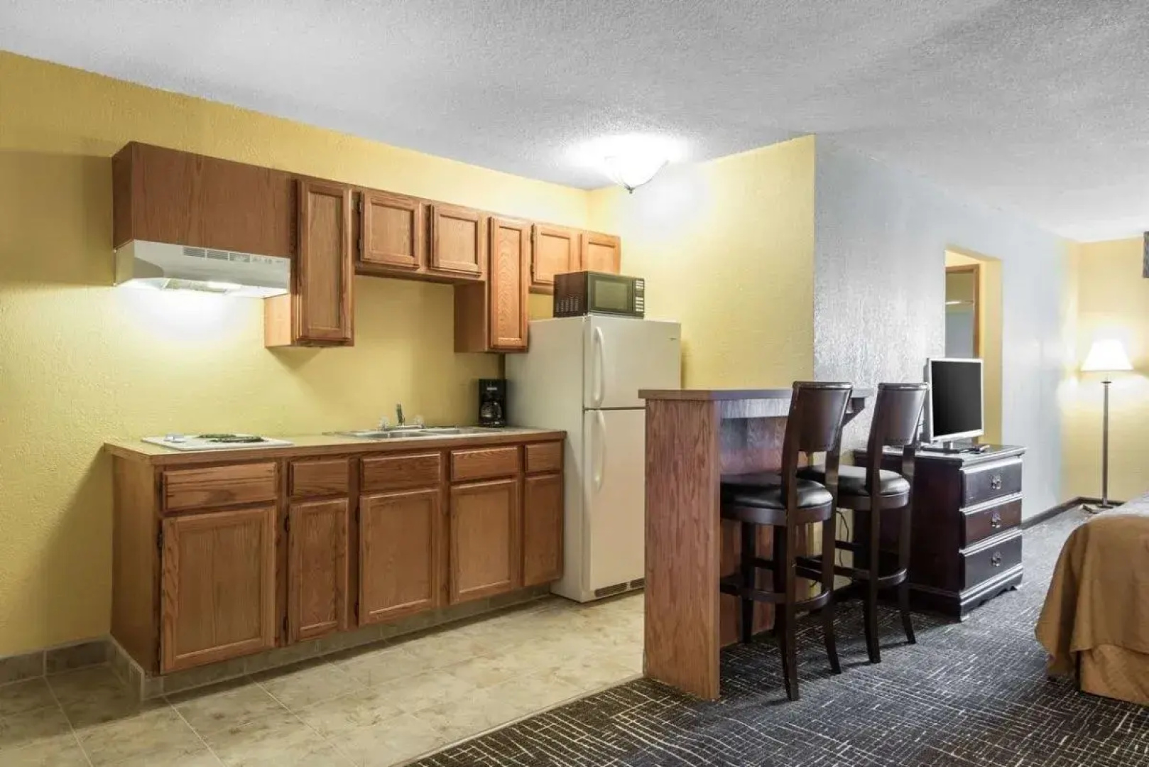 Quality Suites Kansas City International Airport