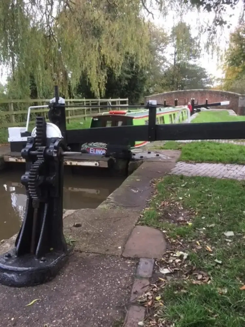 Stone - Boat - Sleeps 8 - Pet Friendly-85ws