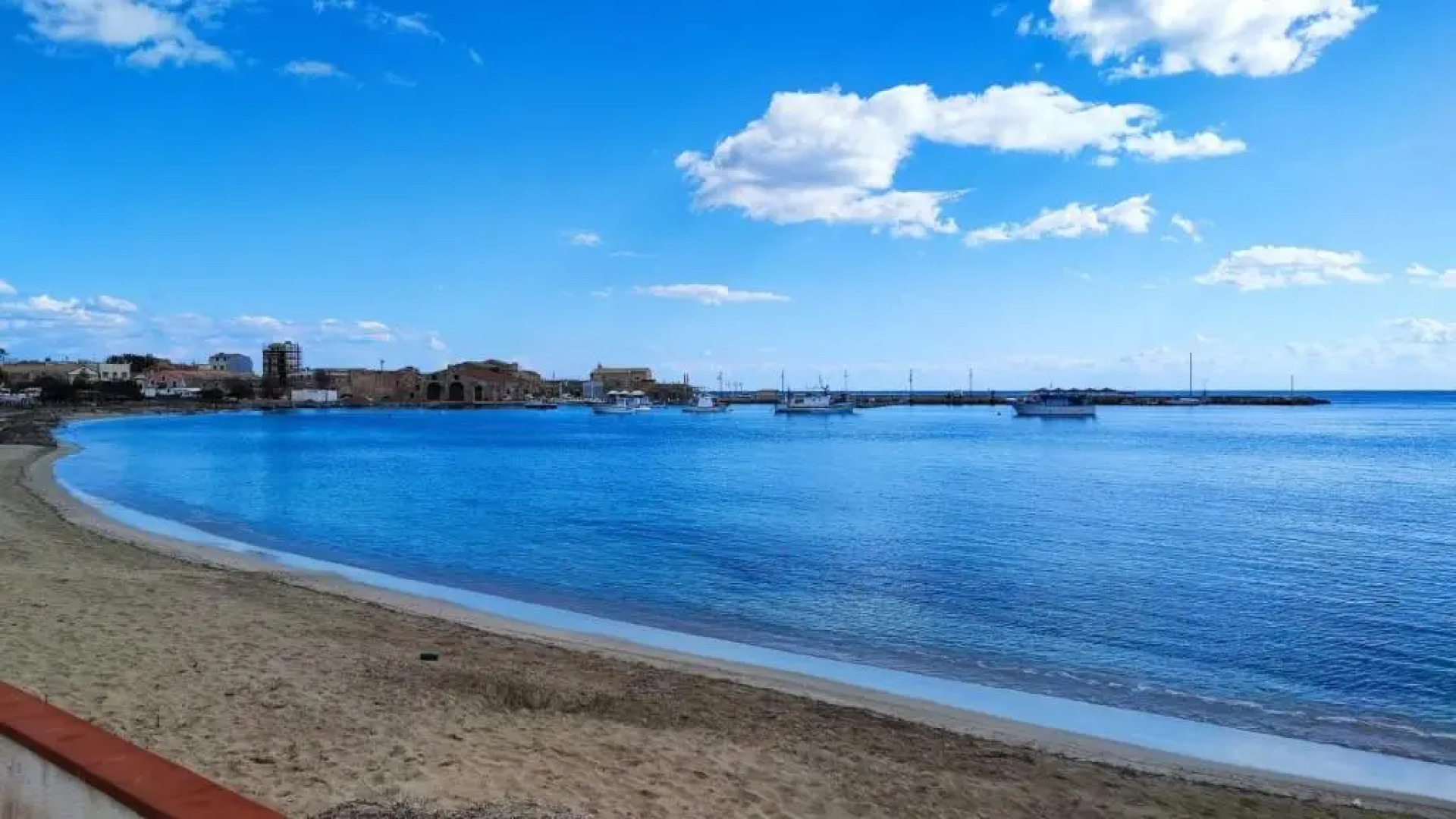 via dei pini n°63 int. 1