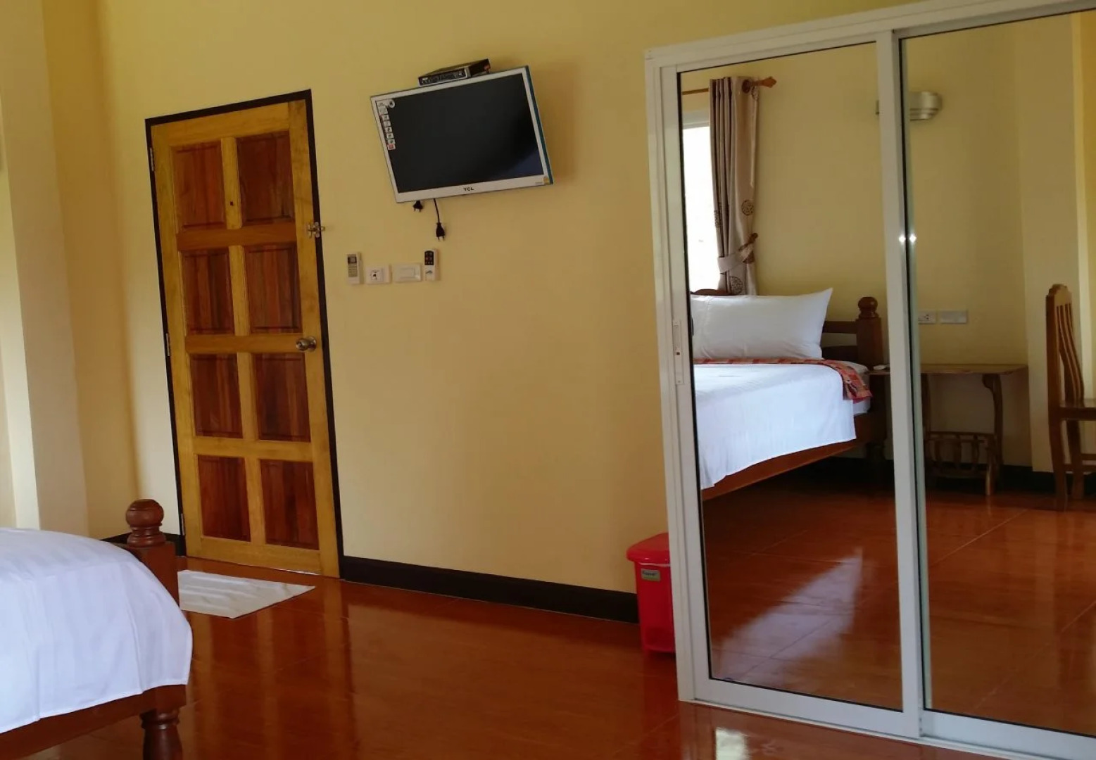 Summer House Resort 2