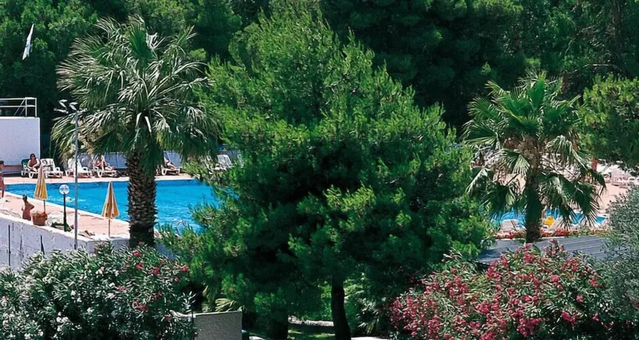 Triton Villas Residence & Hotel