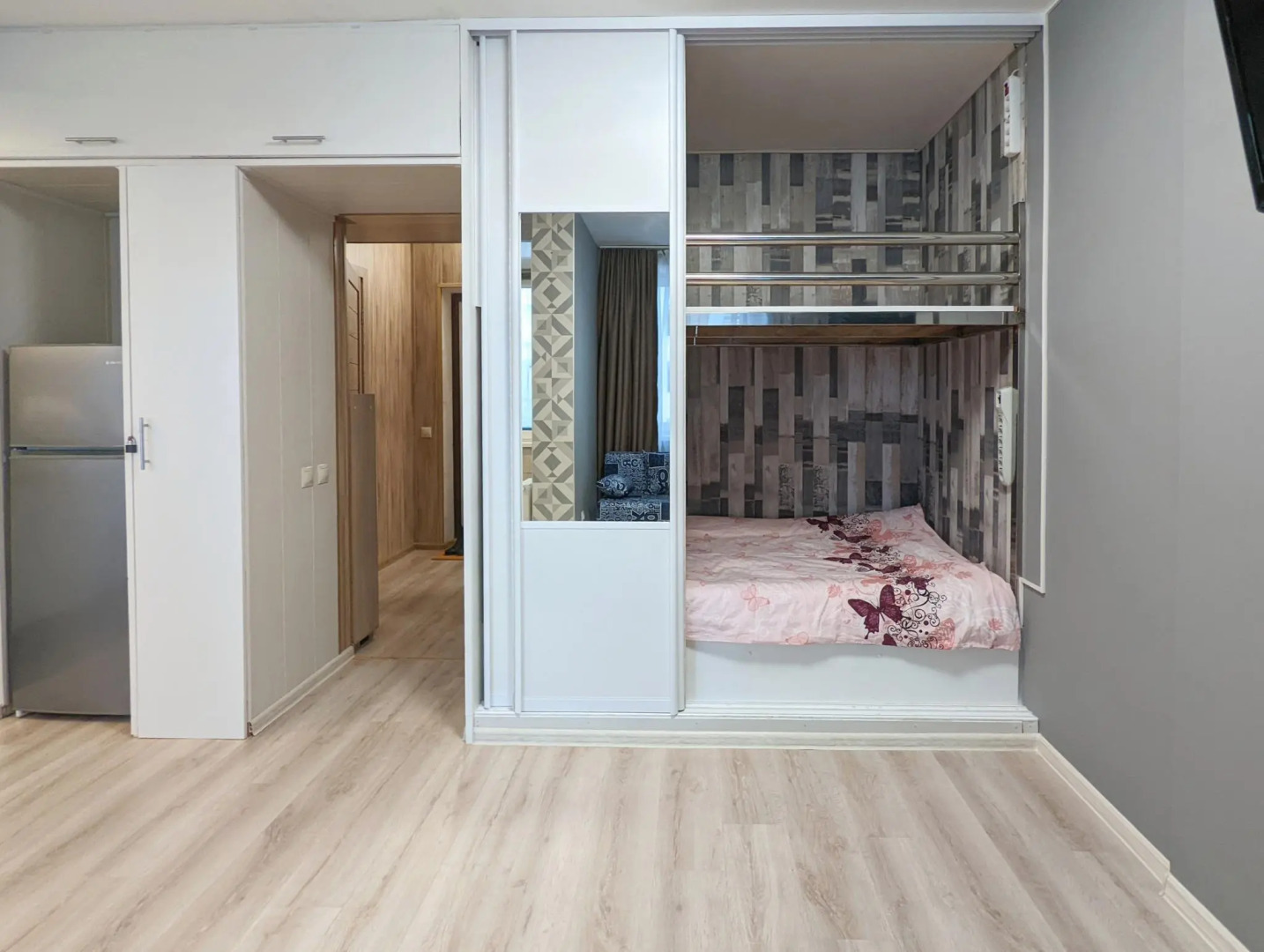 Хорошего дня на улице Александра Козицына 12