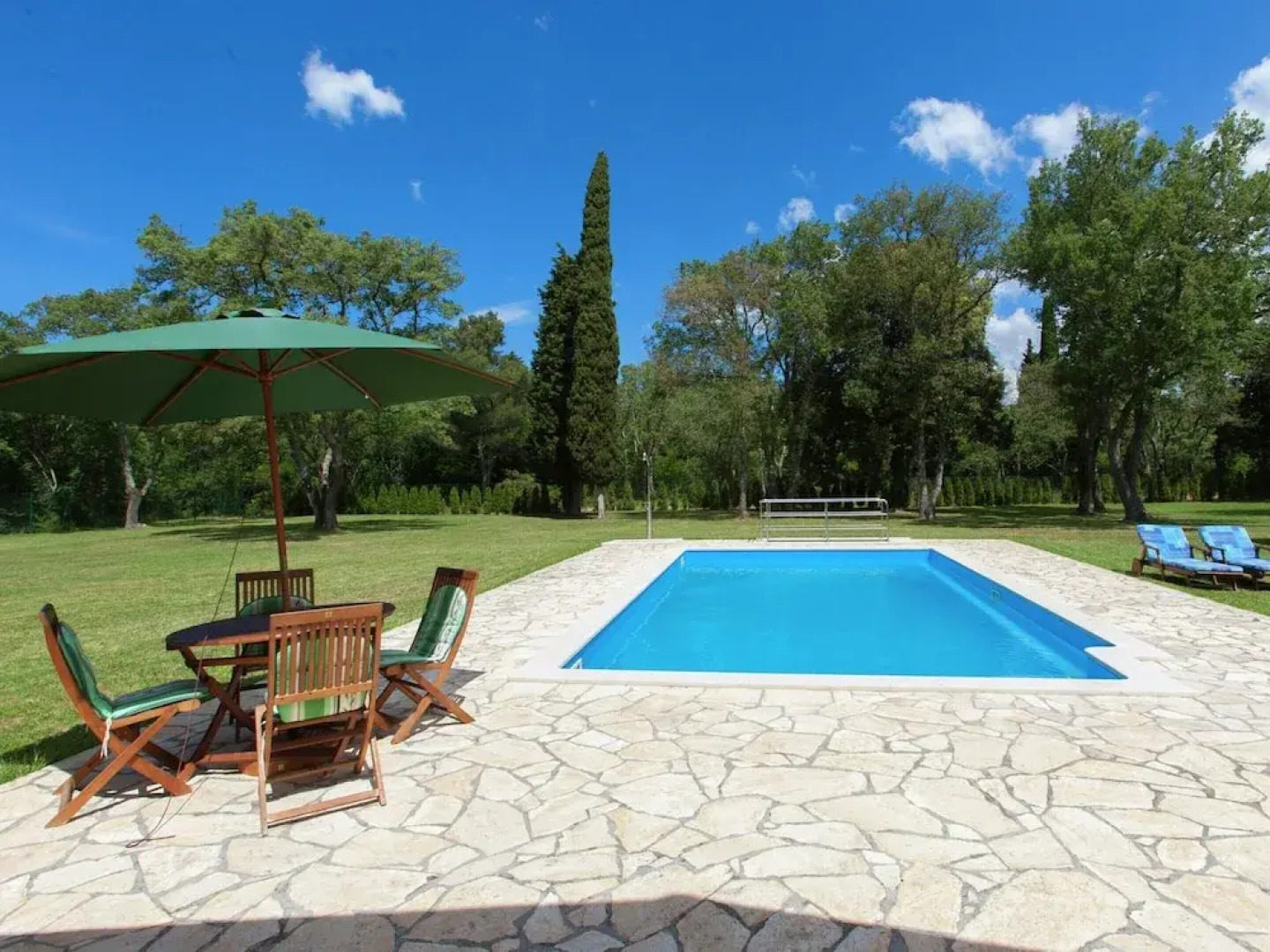 Beautiful Villa With Swimming Pool