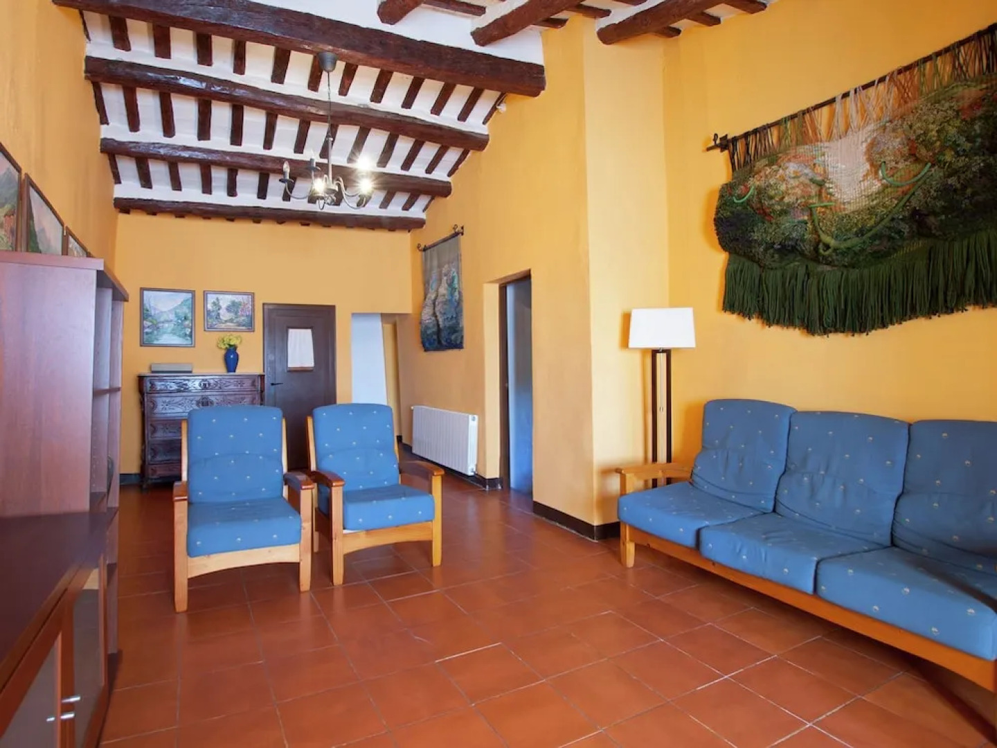 Modern Holiday Home in Subirats With Swimming Pool