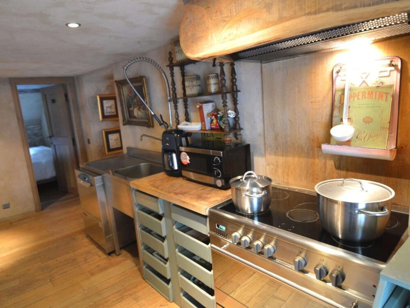 Luxurious Mill in Vresse-sur-Semois with Swimming Pool