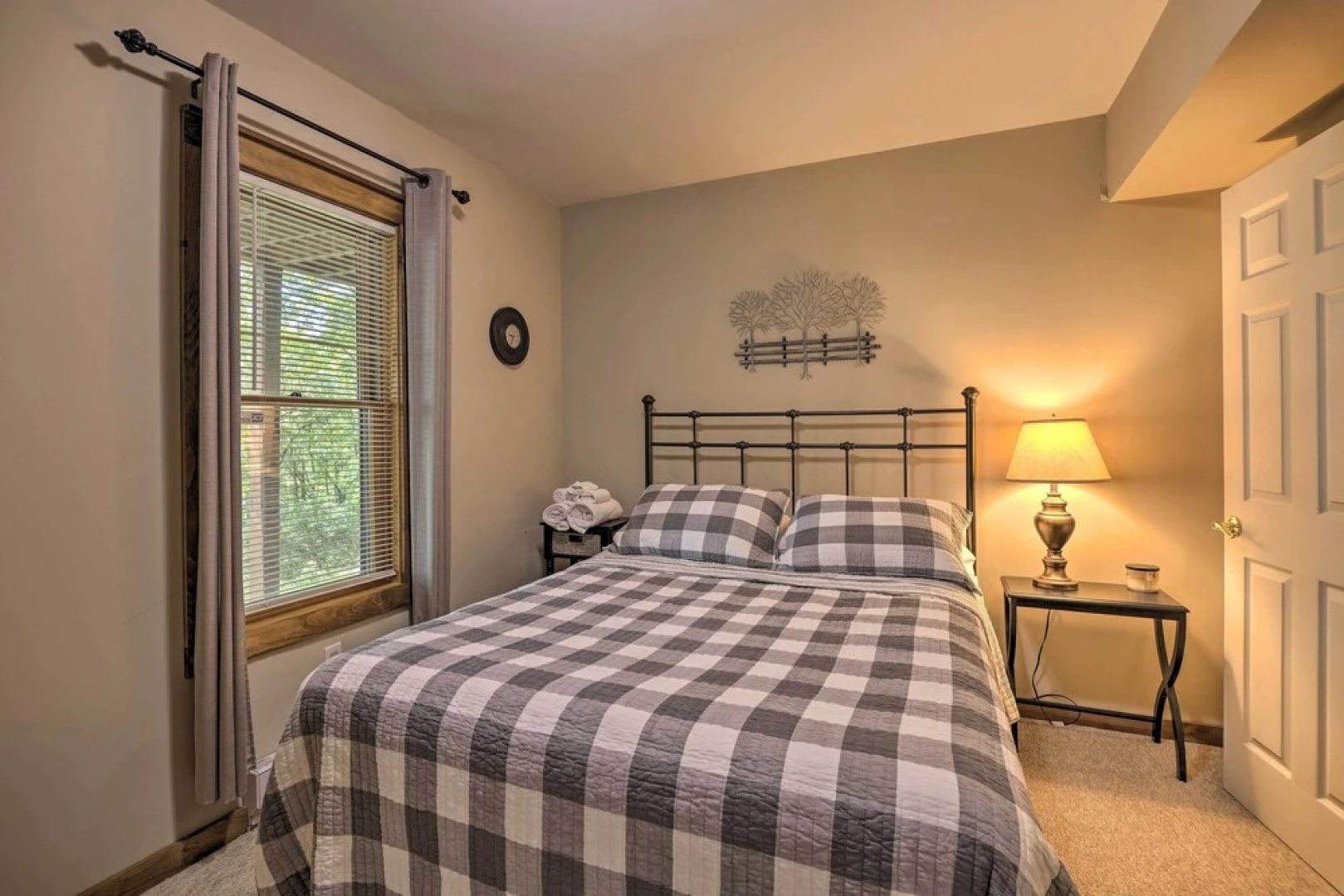 Cozy Tannersville Getaway Near Ski Resort!