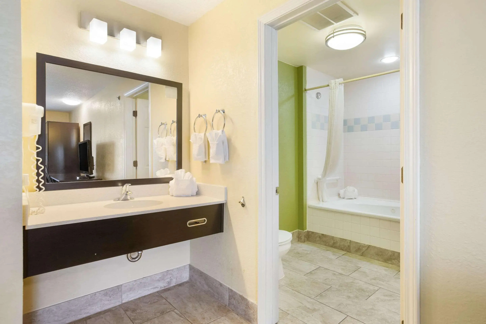 Sleep Inn & Suites Grand Rapids Southeast - Kentwood