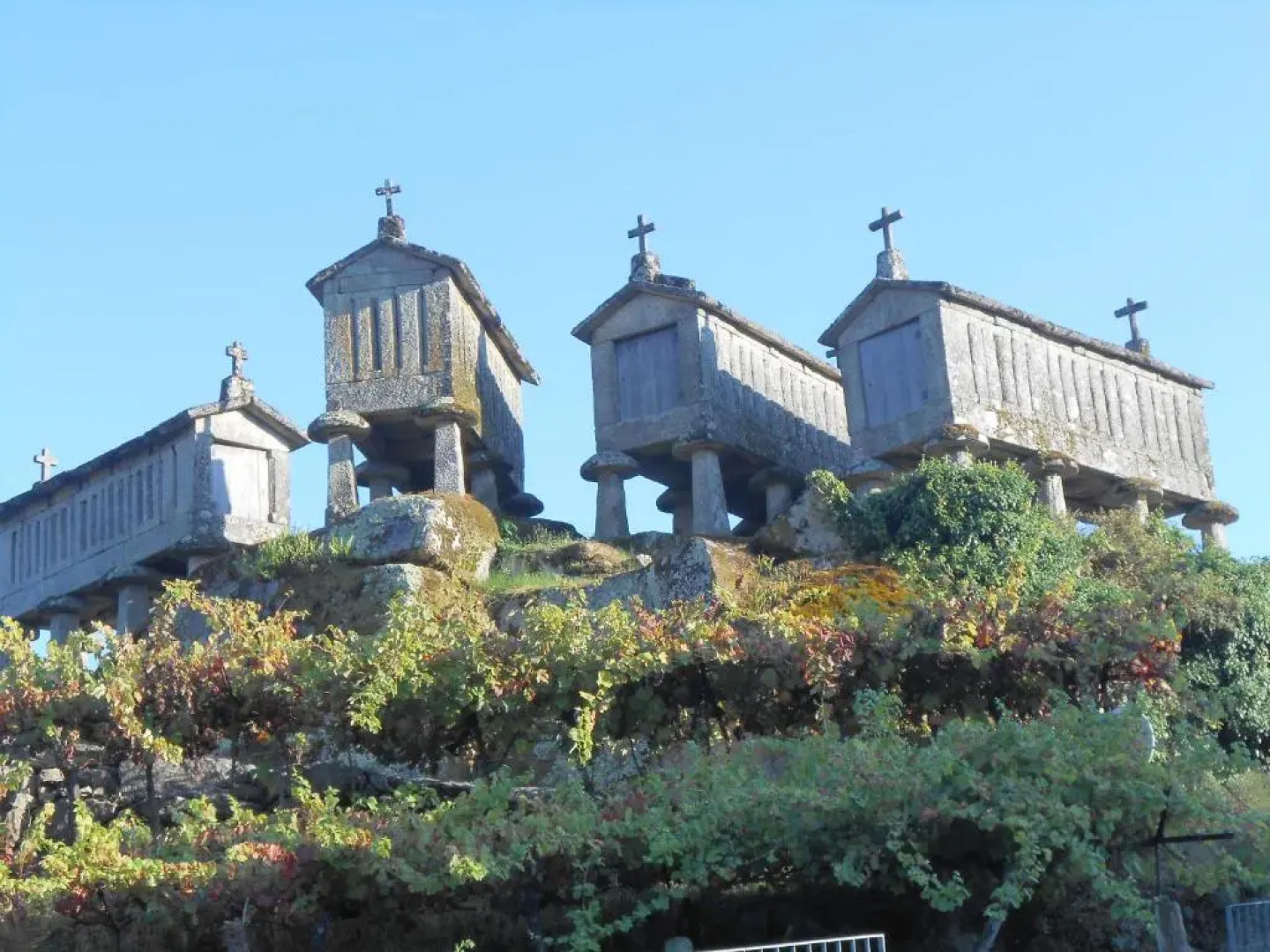 Casa MiraXurés con vistas a la Sierra del Xurés