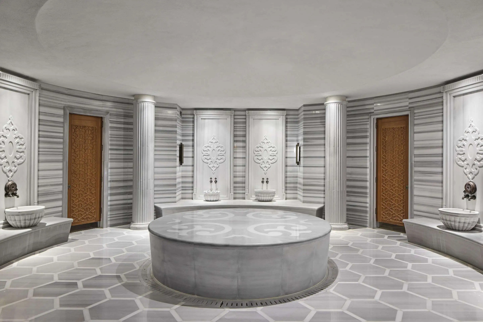 TITANIC Chaussee Berlin