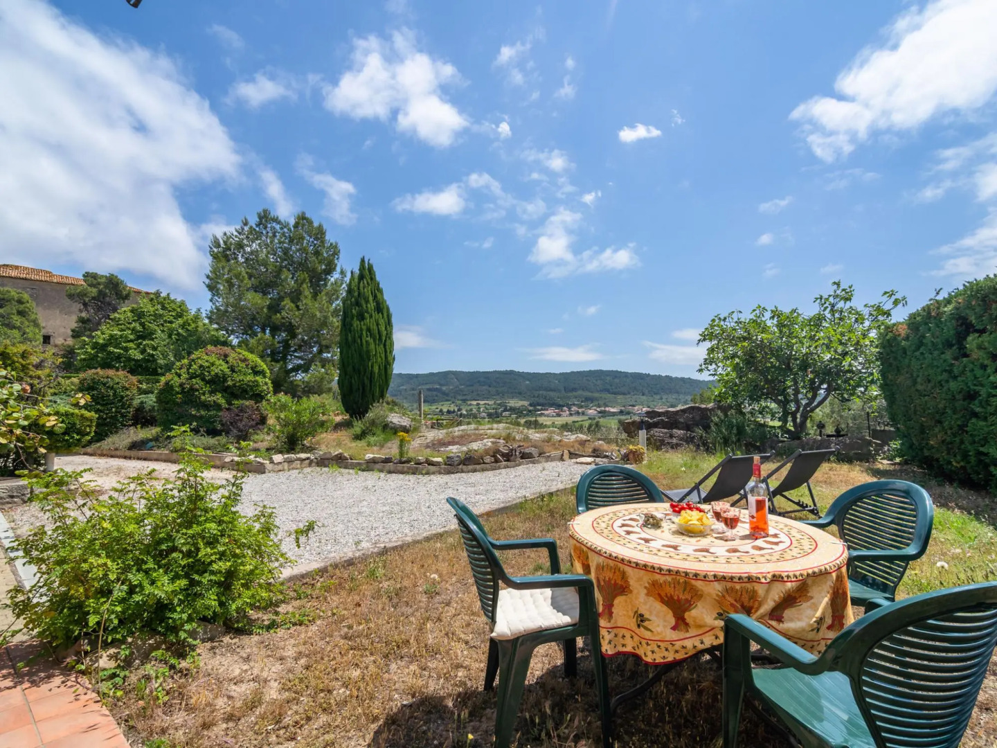 Scenic villa in Beaufort with private pool