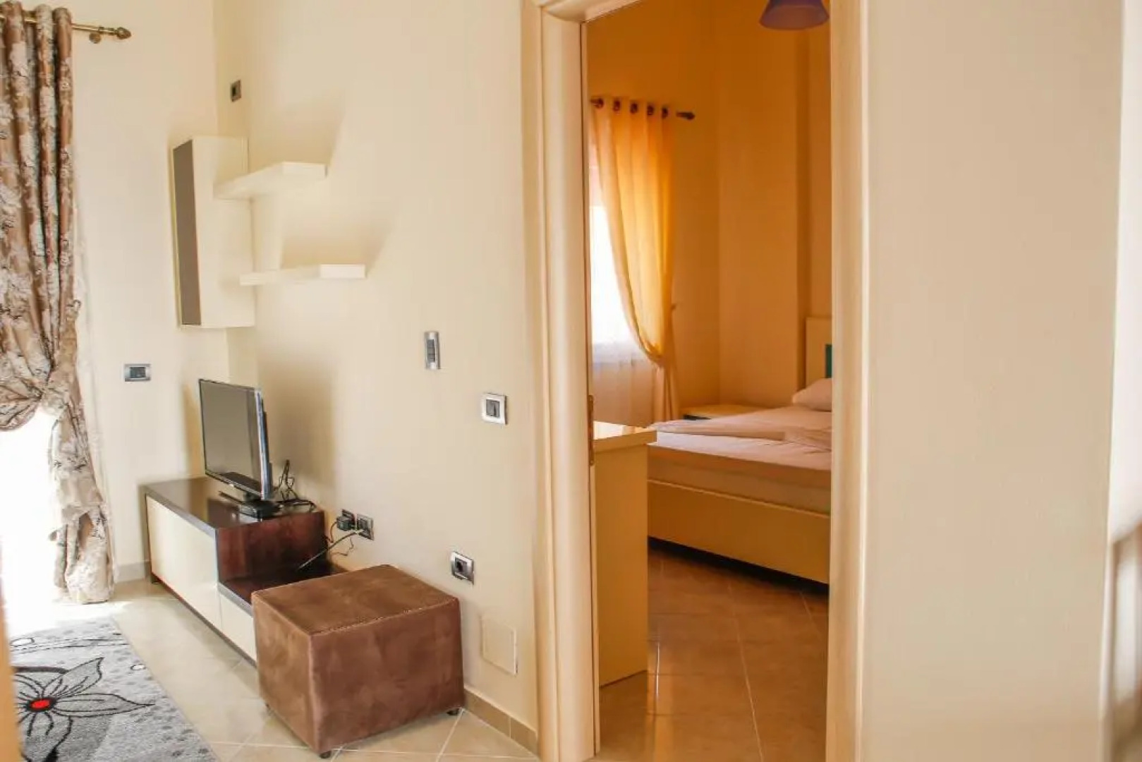 Luxury Apartments Golem