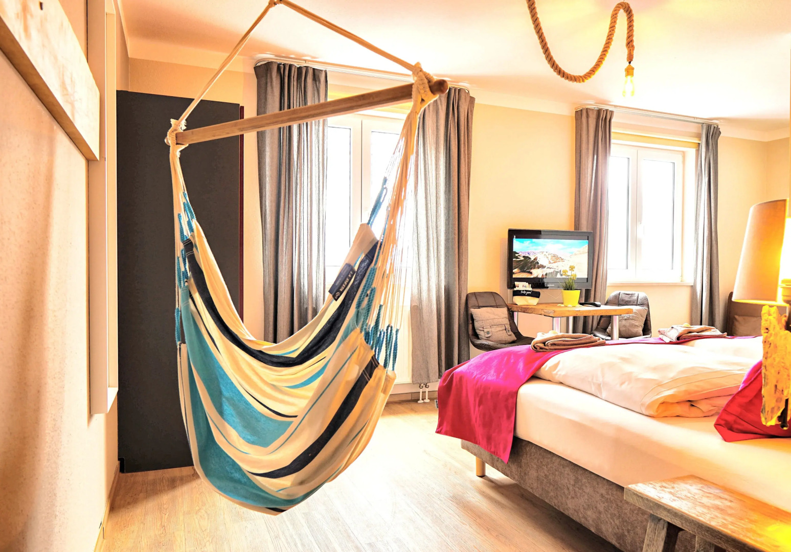 feels Beach Club Hotel