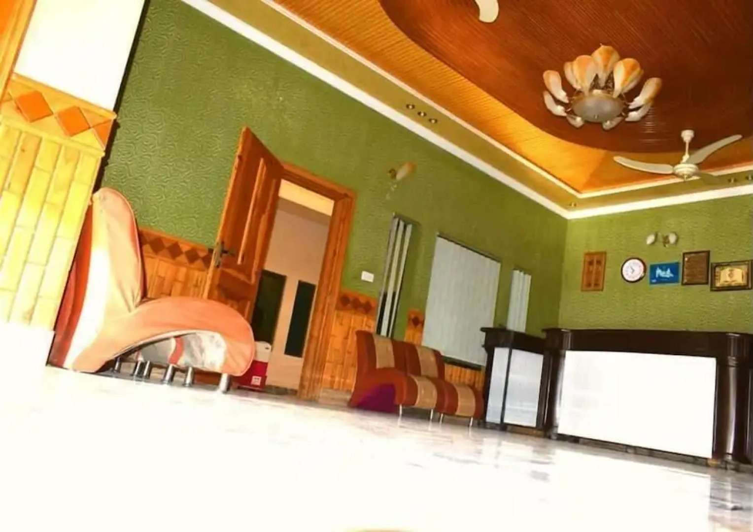 Royal Emirates Residence