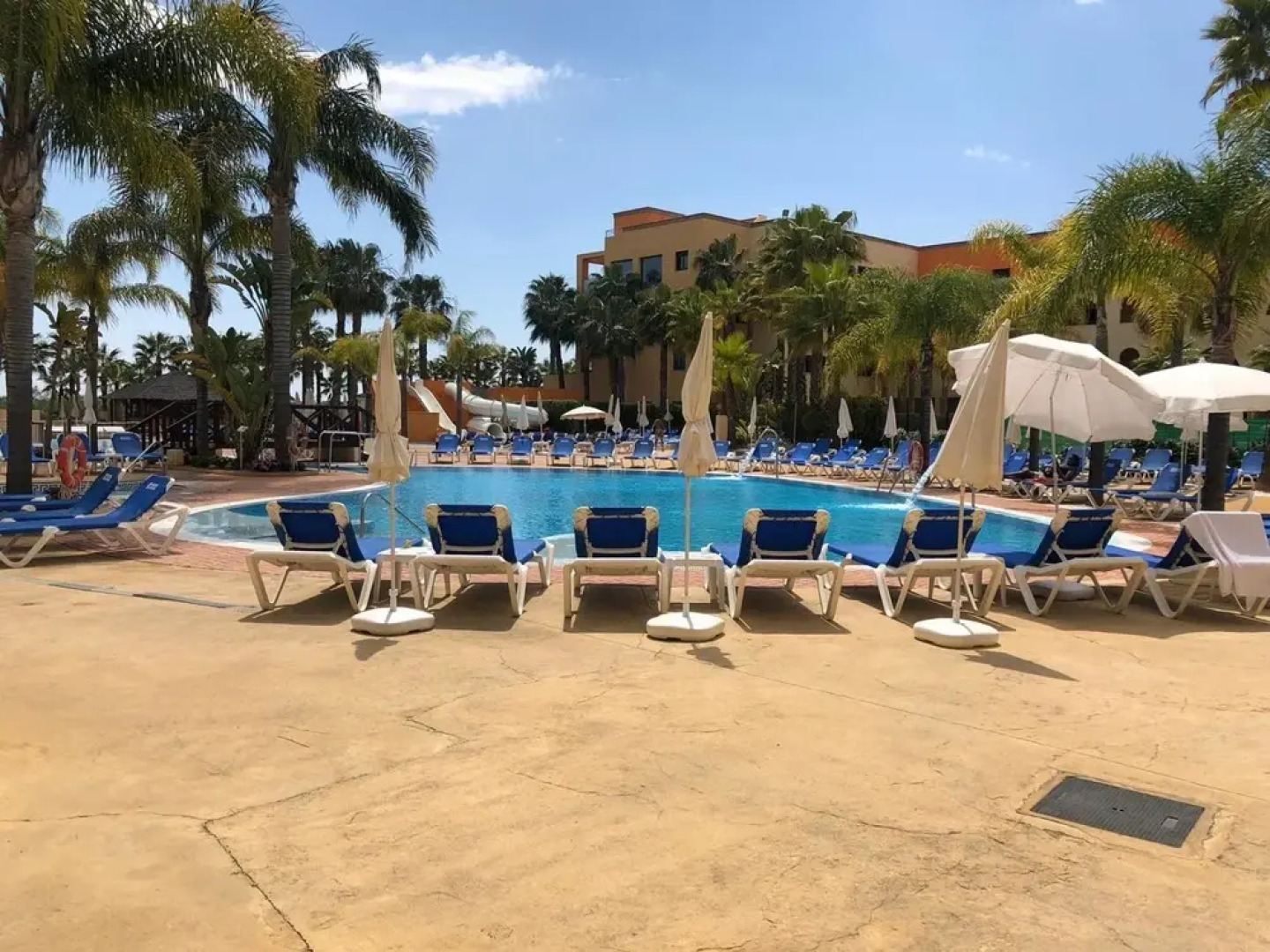 Apartment With 2 Bedrooms in Ayamonte, With Wonderful sea View, Pool Access and Furnished Terrace - 100 m From the Beach