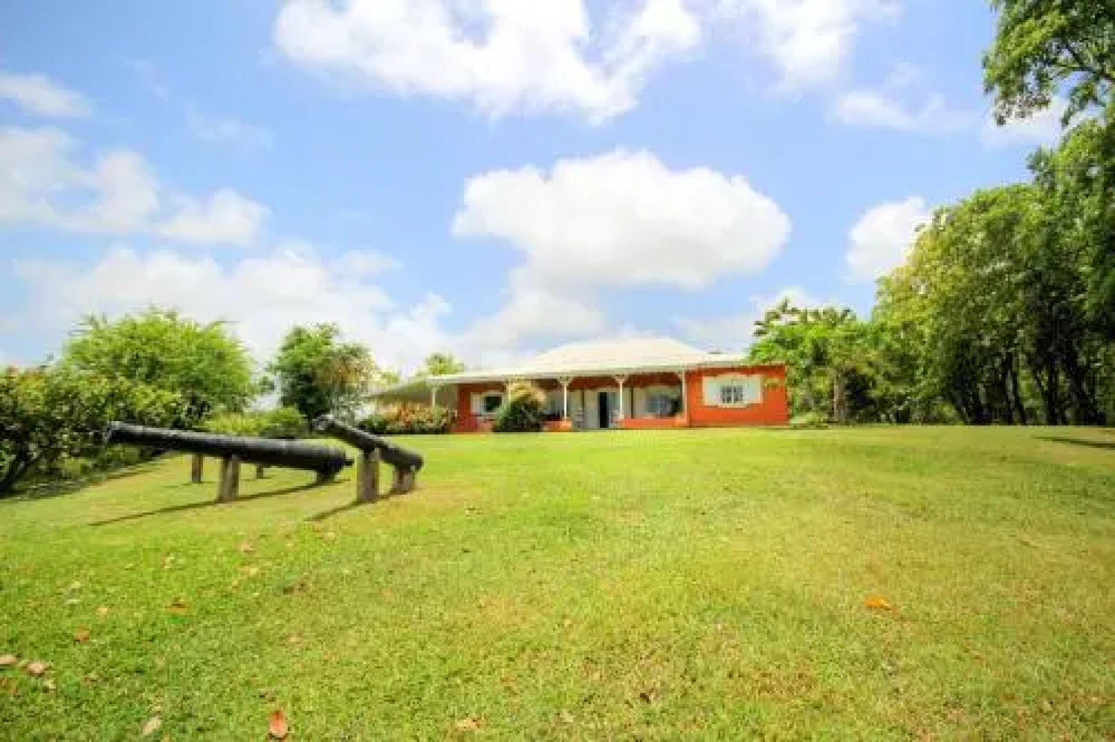 Villa avec piscine et vue mer (MQRO08)