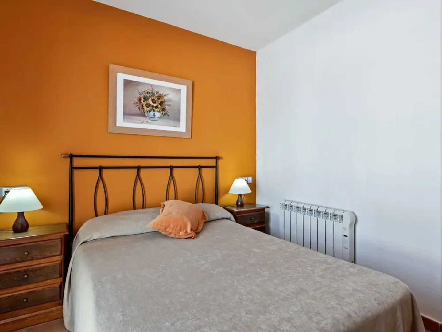 Charming Apartment in Gudar With Terrace