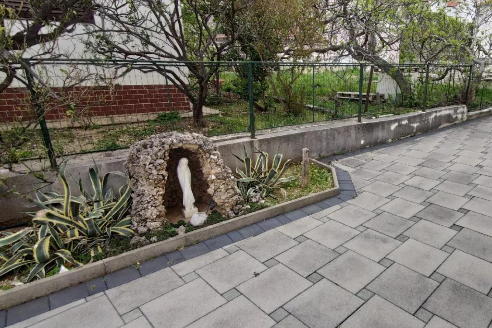 Apartments by the sea Promajna, Makarska - 18772