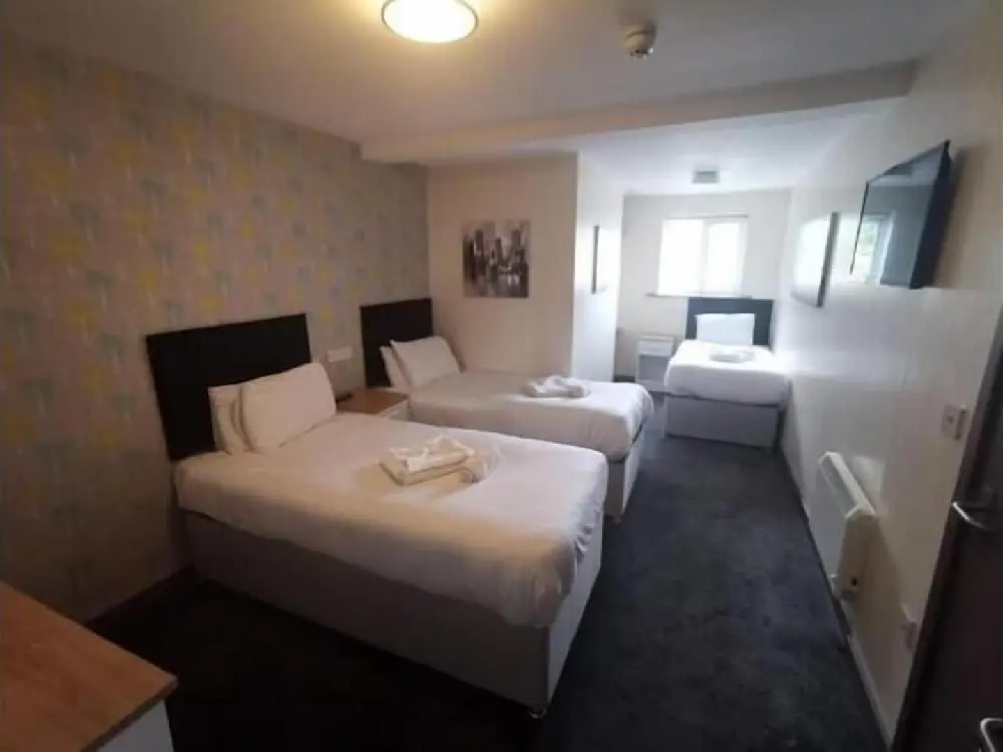 The Avenue Club and Lodge